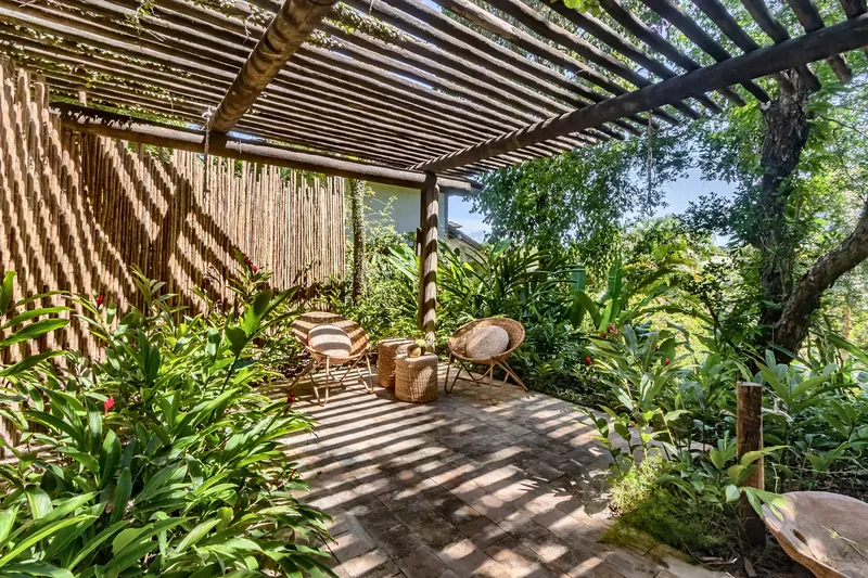 Varanda de hospedagem no Quadrado de Trancoso