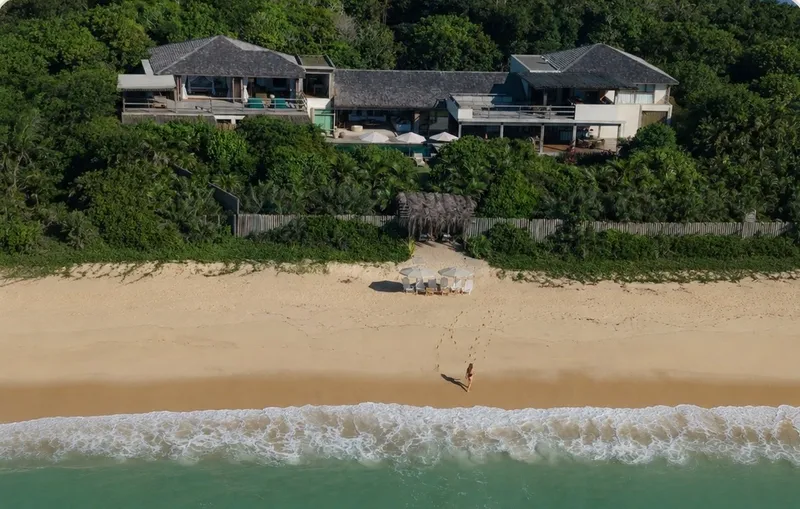 Itapororoca em Trancoso: praia, natureza e duas formas de se hospedar