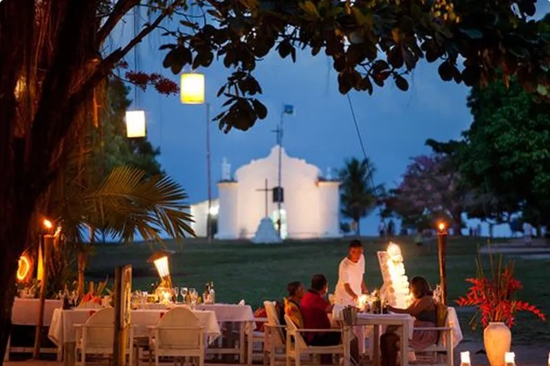 Melhores restaurantes do Quadrado de Trancoso: onde comer, o que pedir e qual combina com cada ocasião